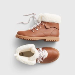 Gap Kids Sherpa Lace-Up Winter Boots